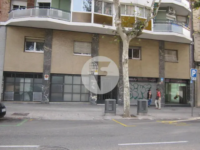 Impressive commercial property with large shop window in C/Lepant, close to the intersection of Avenida Diagonal, Gran Vía de les Corts Catalanes and Avenida Meridiana. IE-223861 1