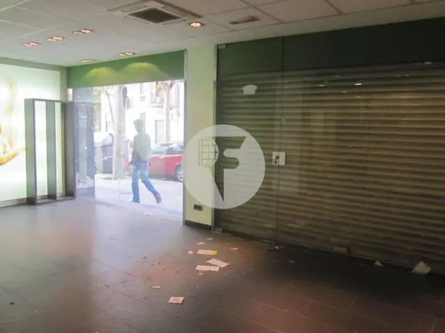 Impressive commercial property with large shop window in C/Lepant, close to the intersection of Avenida Diagonal, Gran Vía de les Corts Catalanes and Avenida Meridiana. IE-223861 4