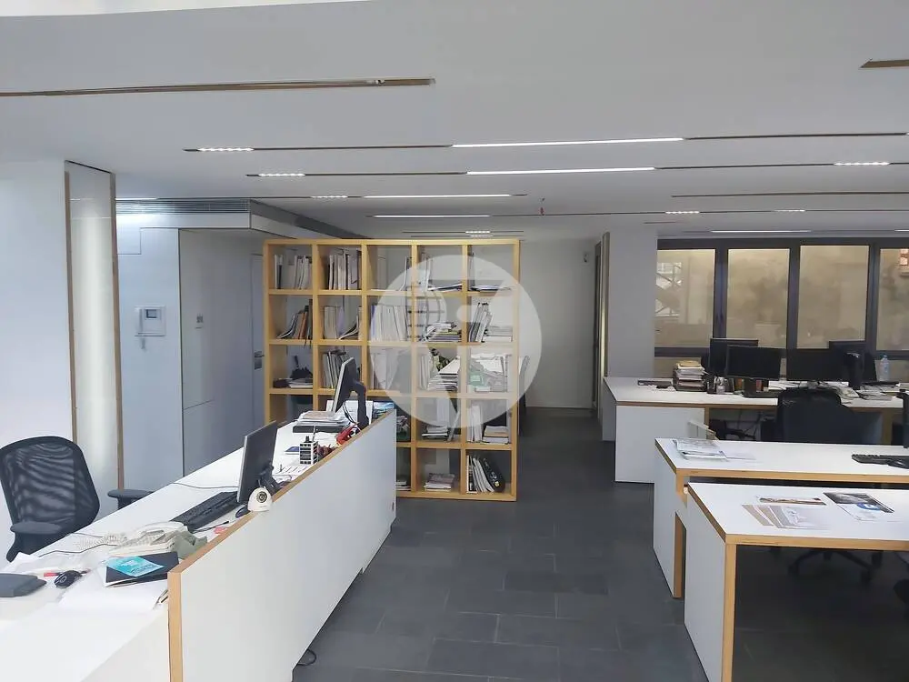 Edificio Comercial de Diseño en Sarrià–Sant Gervasi - imagen 4