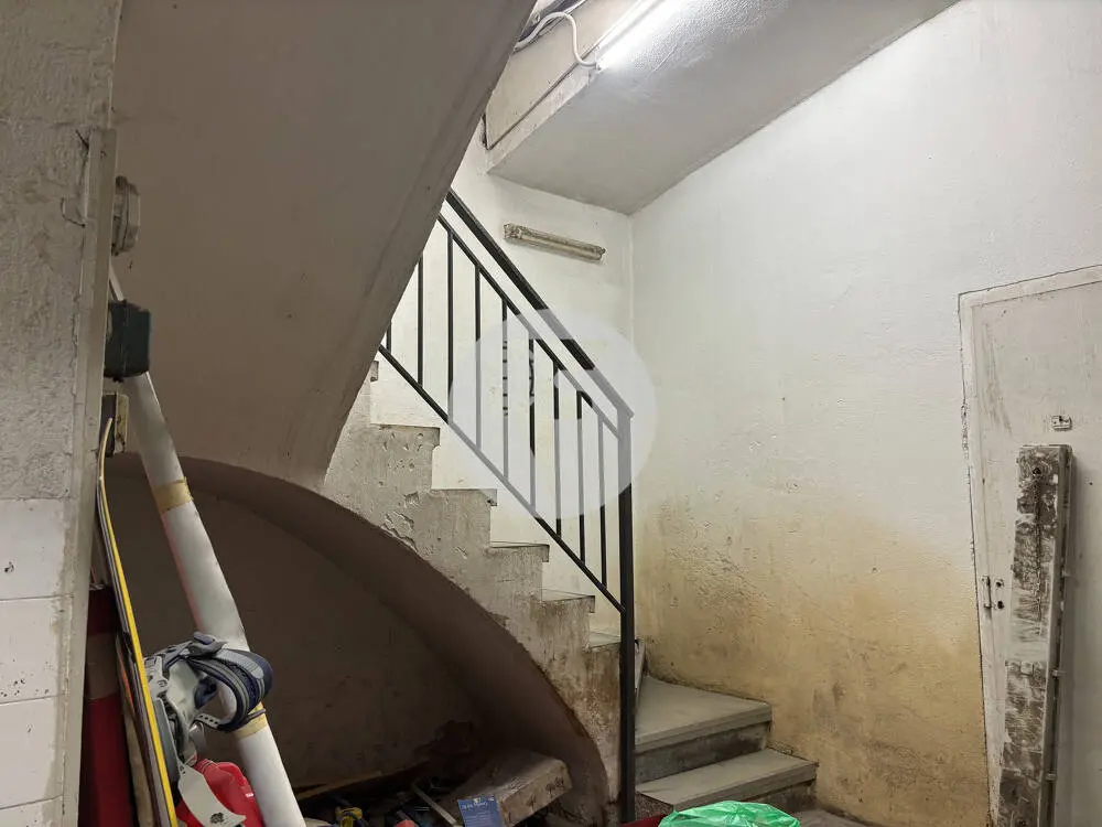 Local comercial de 544 m² con 25 m de fachada en Sant Boi de Llobregat - imagen 23