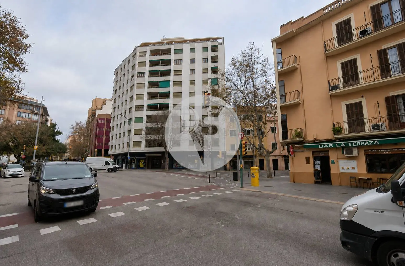 Traspaso de emblemático bar cafetería con terraza en pleno centro de Palma | Famosos llonguets y clientela fidelizada. 31 de Desembre 50 - imagen 9