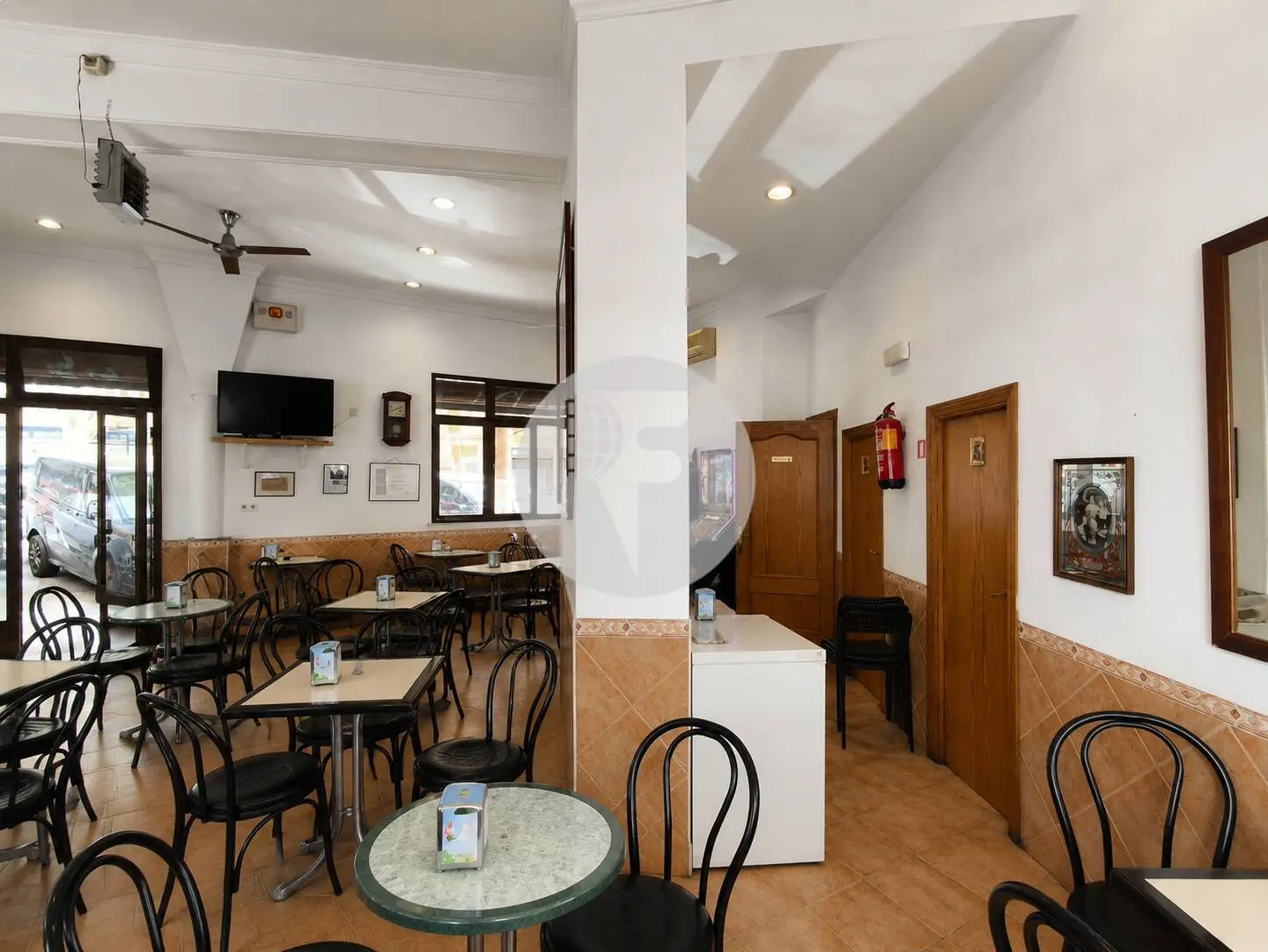 Traspaso de emblemático bar cafetería con terraza en pleno centro de Palma | Famosos llonguets y clientela fidelizada. 31 de Desembre 50 - imagen 7