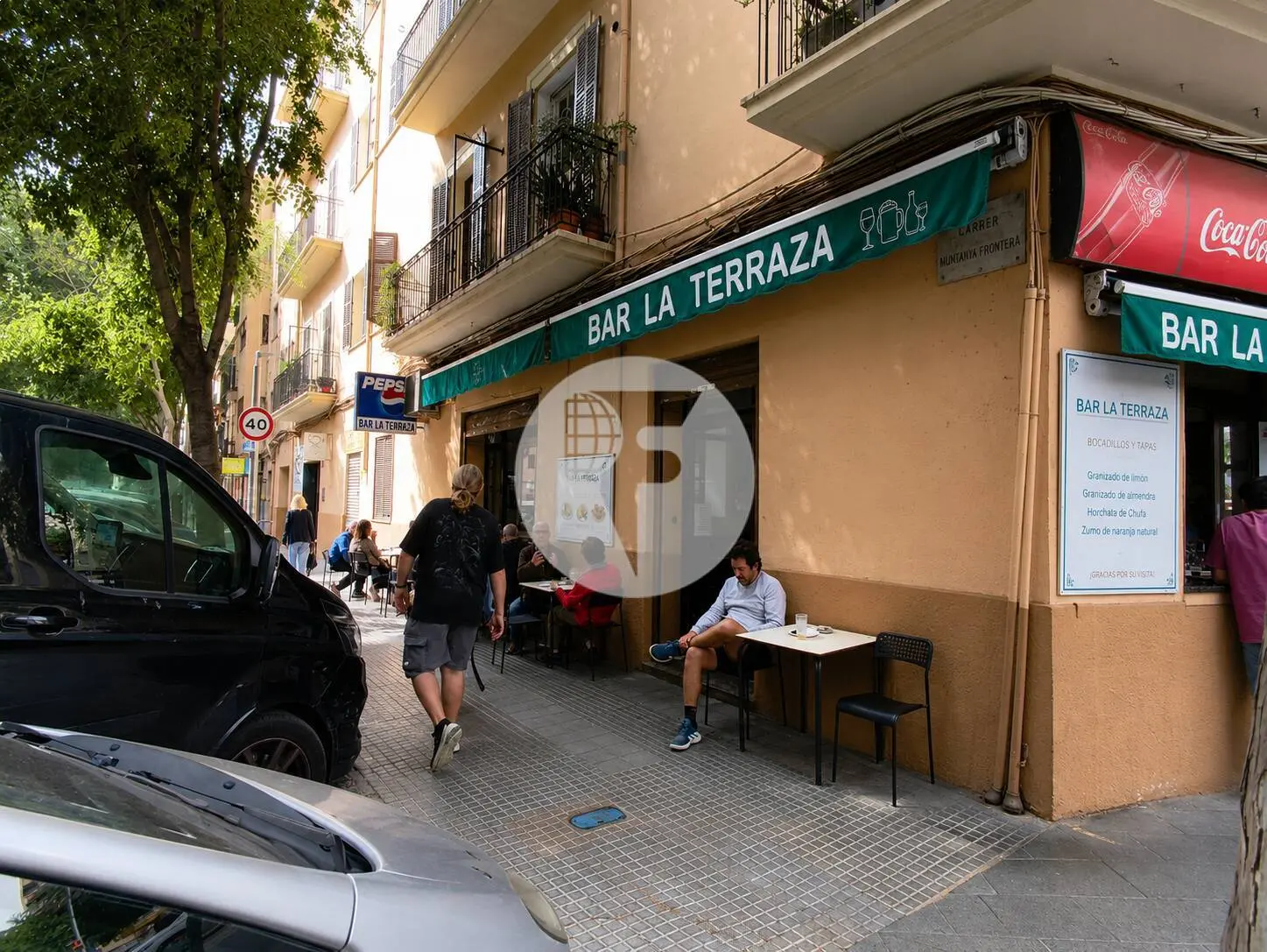 Traspaso de emblemático bar cafetería con terraza en pleno centro de Palma | Famosos llonguets y clientela fidelizada. 31 de Desembre 50 - imagen 2