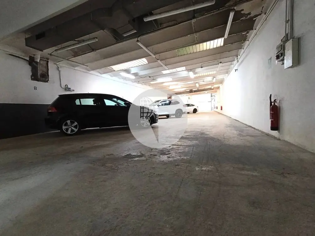 Amplio local comercial diáfano de 438 m² con sótano y gran altura libre - imagen 13