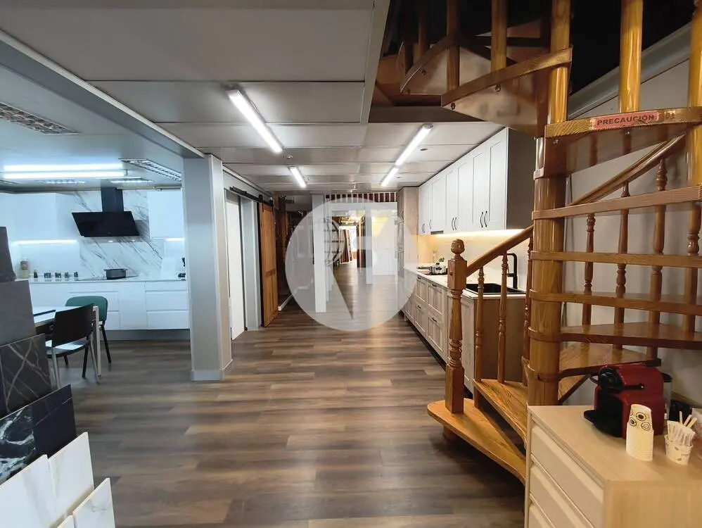 Oportunidad histórica: Local de 500 m² con traspaso y 45 años de trayectoria en Zona Levante, Palma. - imagen 10