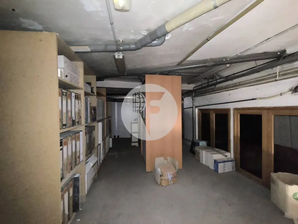 Oportunidad histórica: Local de 500 m² con traspaso y 45 años de trayectoria en Zona Levante, Palma. - imagen 27
