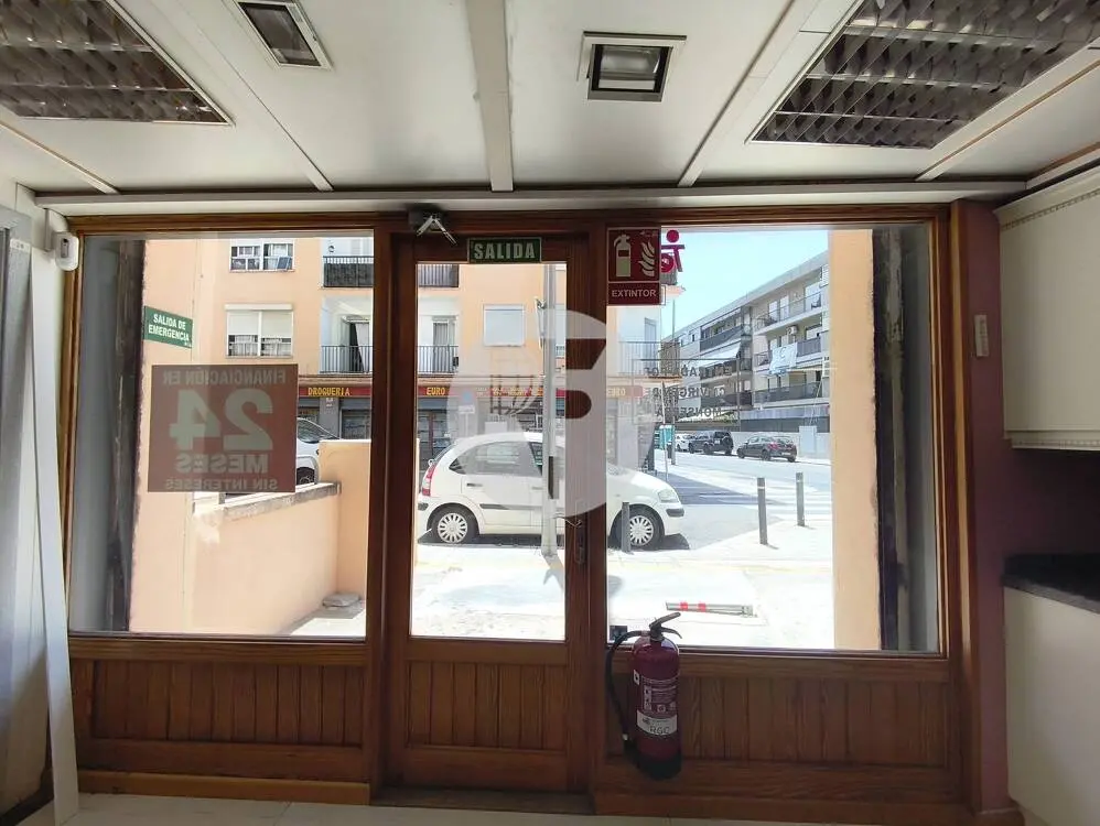 Oportunidad histórica: Local de 500 m² con traspaso y 45 años de trayectoria en Zona Levante, Palma. - imagen 19