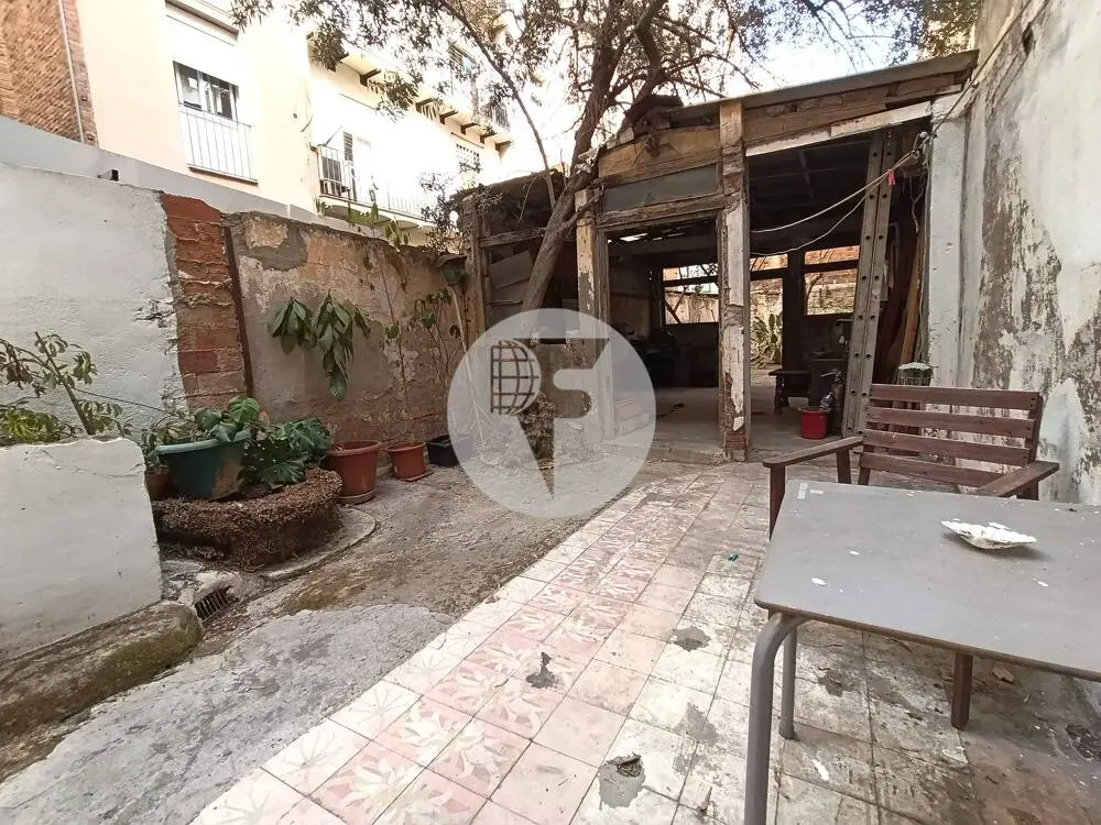 Local comercial con jardín privado de 75 m² en Provença, Eixample - imagen 2