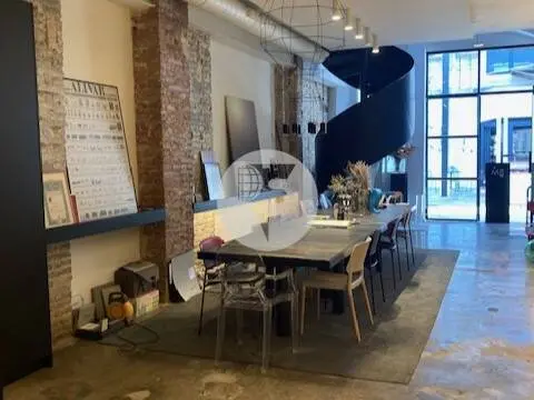 Local comercial en alquiler de 116 m² junto a Plaça d’Espanya – Calle Mèxic, Barcelona - imagen 2