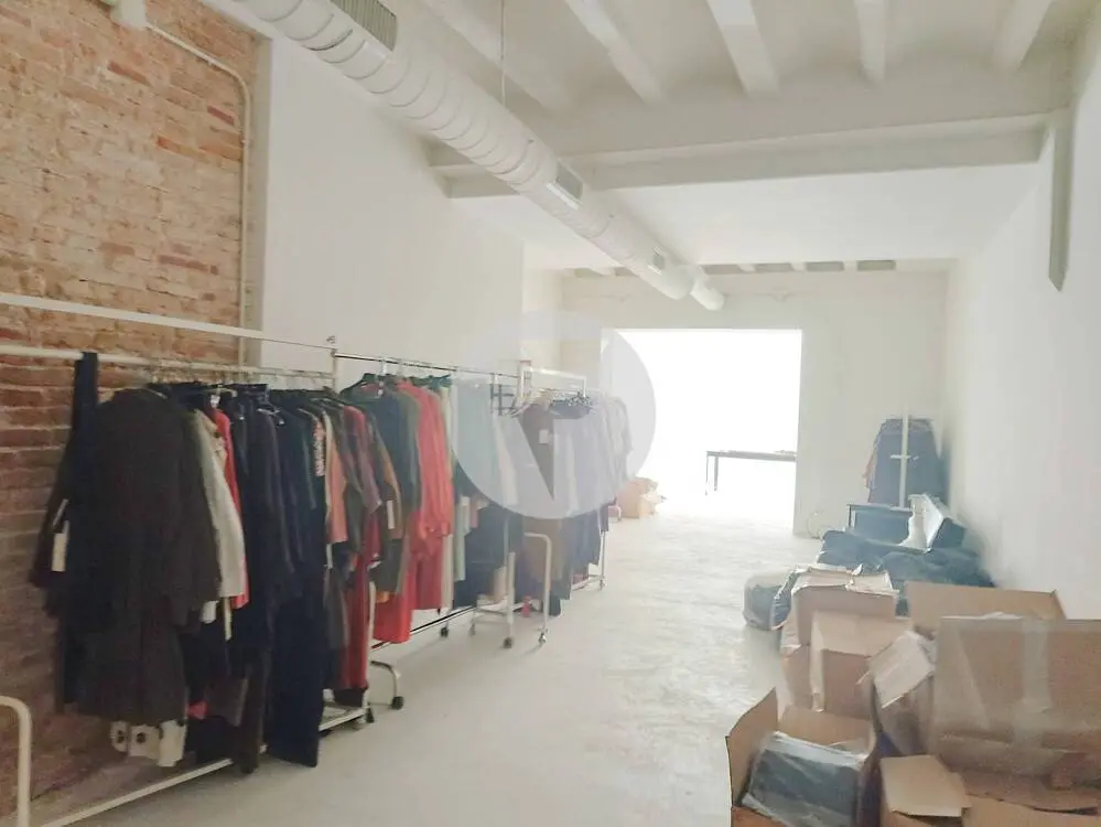 Local comercial de 87 m² en Pere IV, Barcelona, con climatización - imagen 4