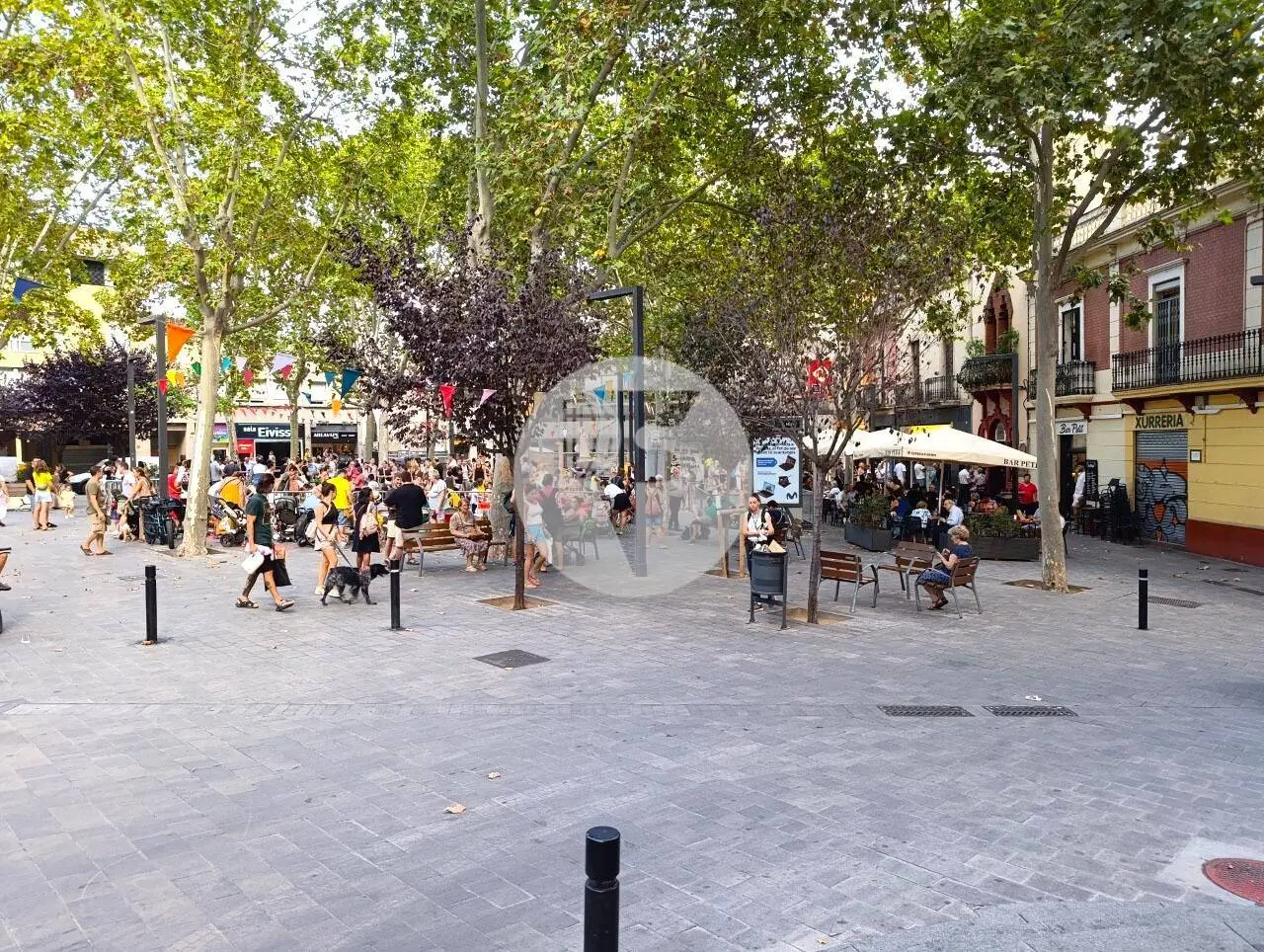 Local comercial esquinero de 154 m² con salida de humos junto a Plaza Ibiza - imagen 9