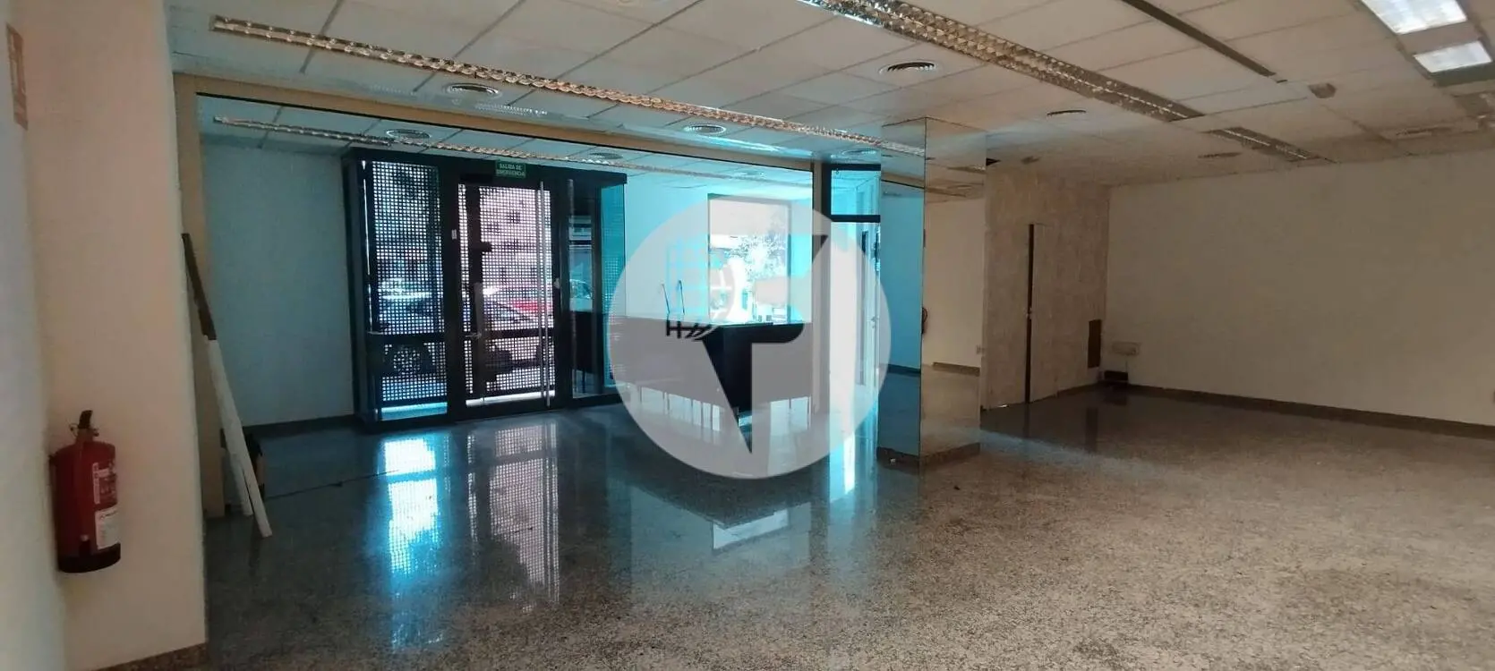 Local comercial de 170 m² en alquiler en pleno eje comercial de Granollers - imagen 2