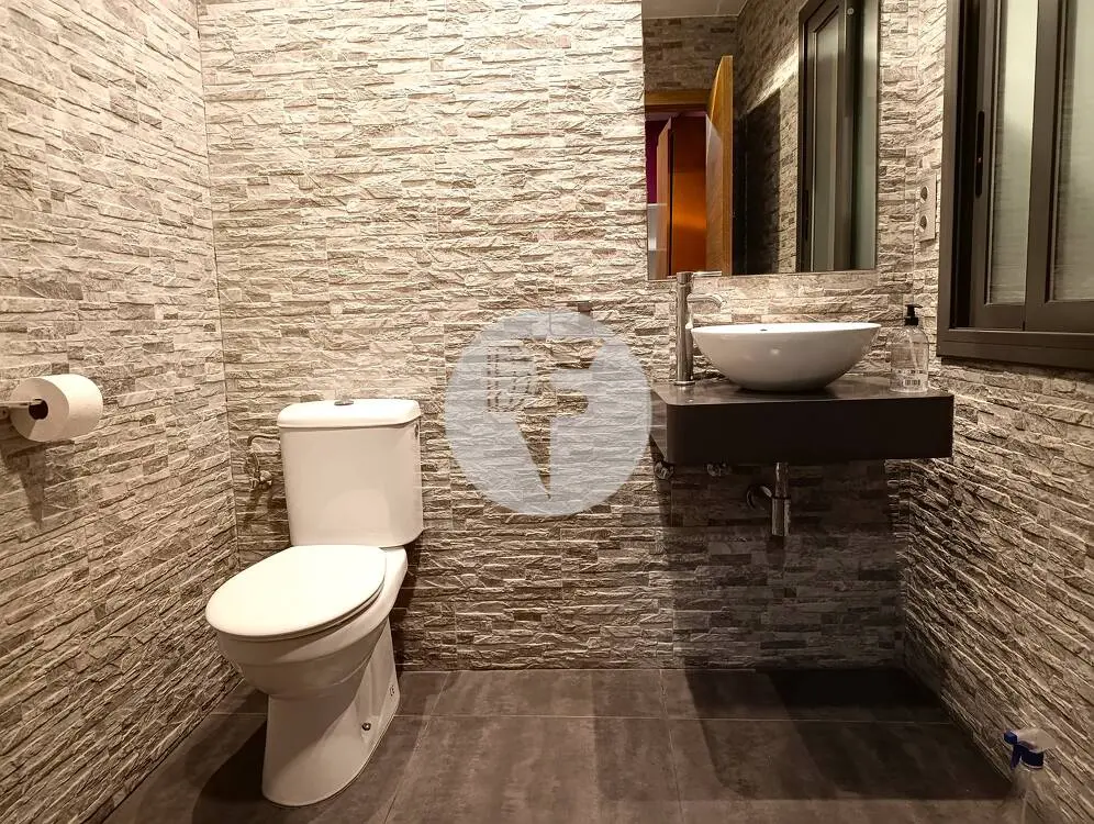 Local comercial de 198 m² en alquiler en Paseo de Sant Joan con Diagonal - imagen 4