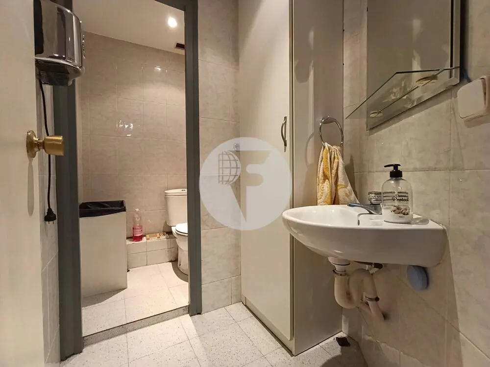 Local en venta de 125 m² junto a Rambla de Brasil con opción de cambio de uso - imagen 6