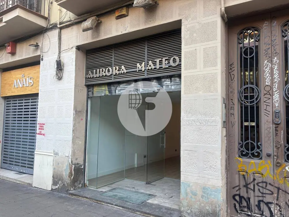 Local comercial de 131 m² en alquiler frente al Mercat de l’Abaceria de Gràcia - imagen 4