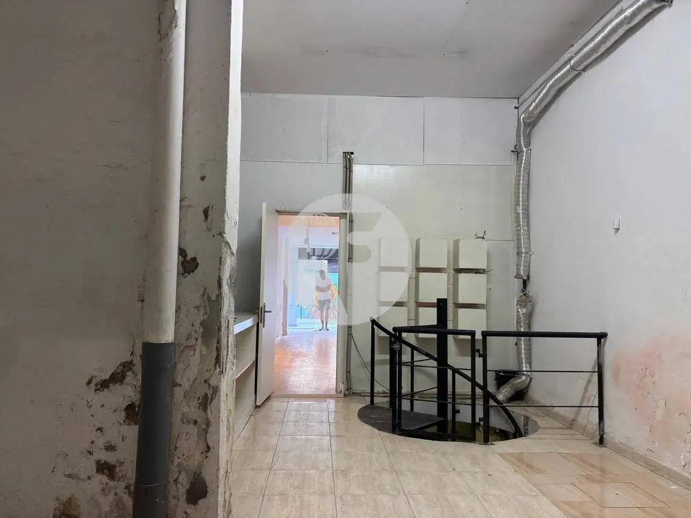 Local comercial de 131 m² en alquiler frente al Mercat de l’Abaceria de Gràcia - imagen 8