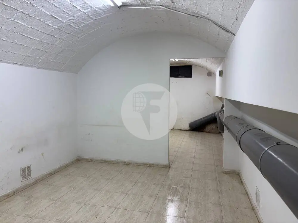 Local comercial de 131 m² en alquiler frente al Mercat de l’Abaceria de Gràcia - imagen 10