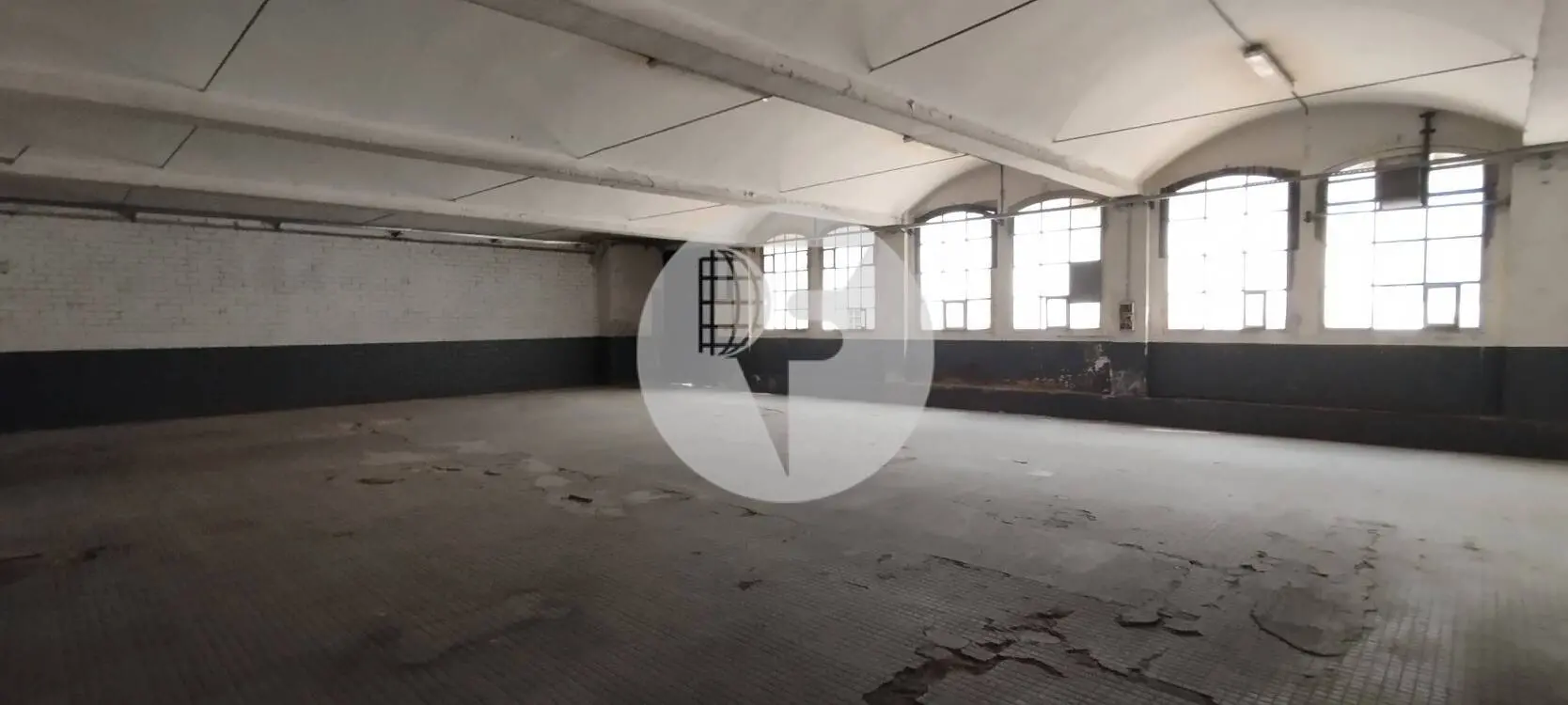 Local comercial de 350 m² en alquiler junto al Passeig del Vint-i-dos de Juliol - imagen 5