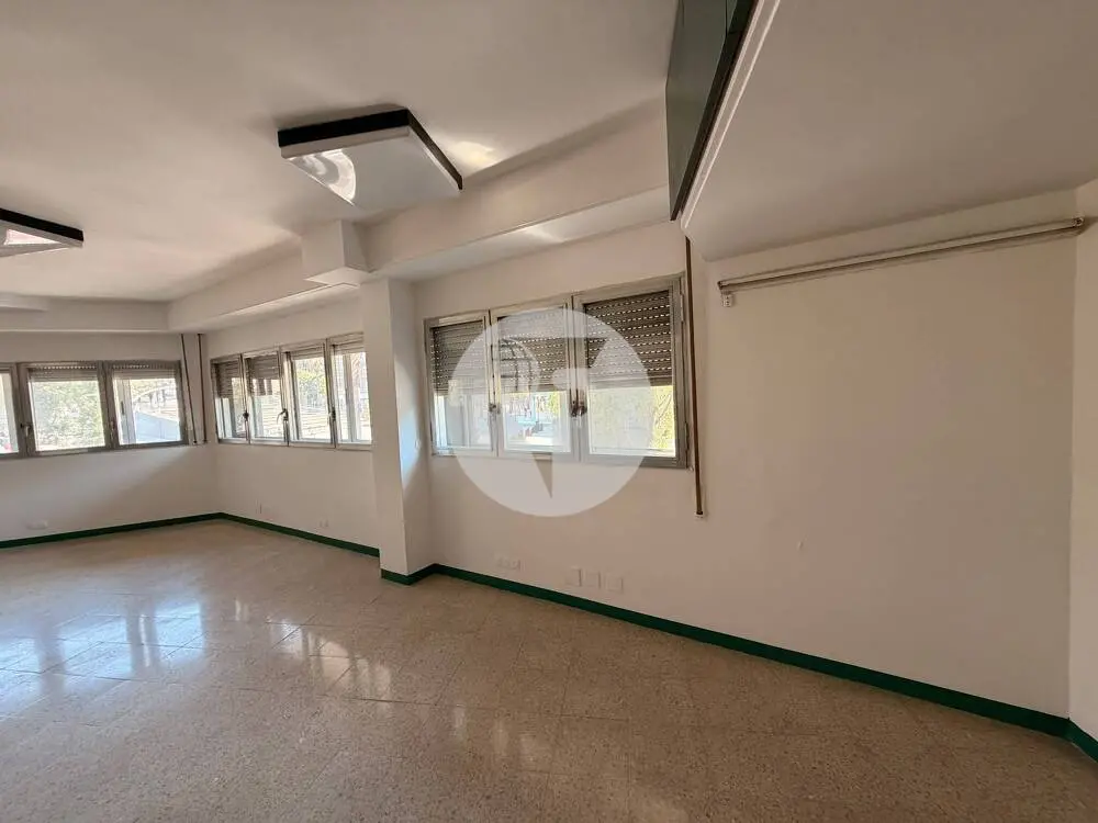 Local de negocio en venta de 117 m² en Barcelona