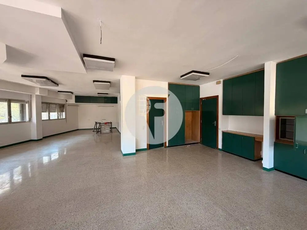Local de negocio en venta de 117 m² en Barcelona - imagen 13