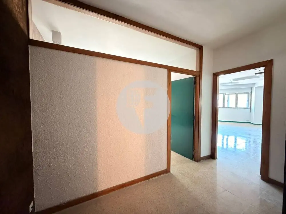 Local de negocio en venta de 117 m² en Barcelona - imagen 19