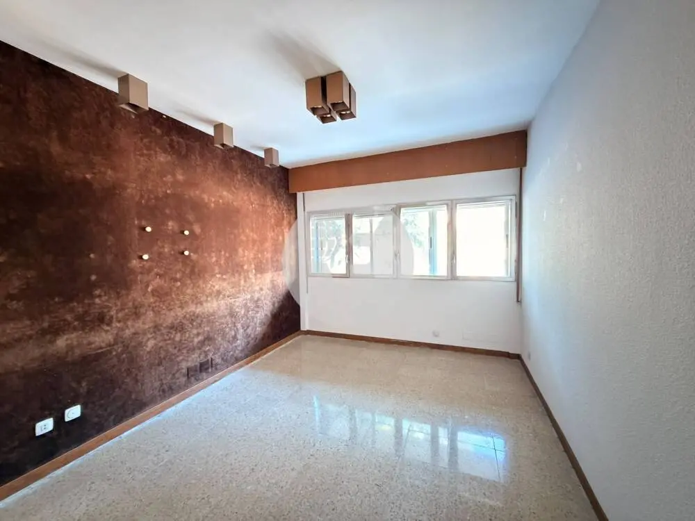 Local de negocio en venta de 117 m² en Barcelona - imagen 16