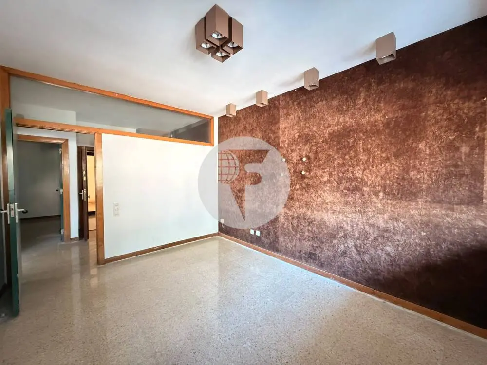 Local de negocio en venta de 117 m² en Barcelona - imagen 15