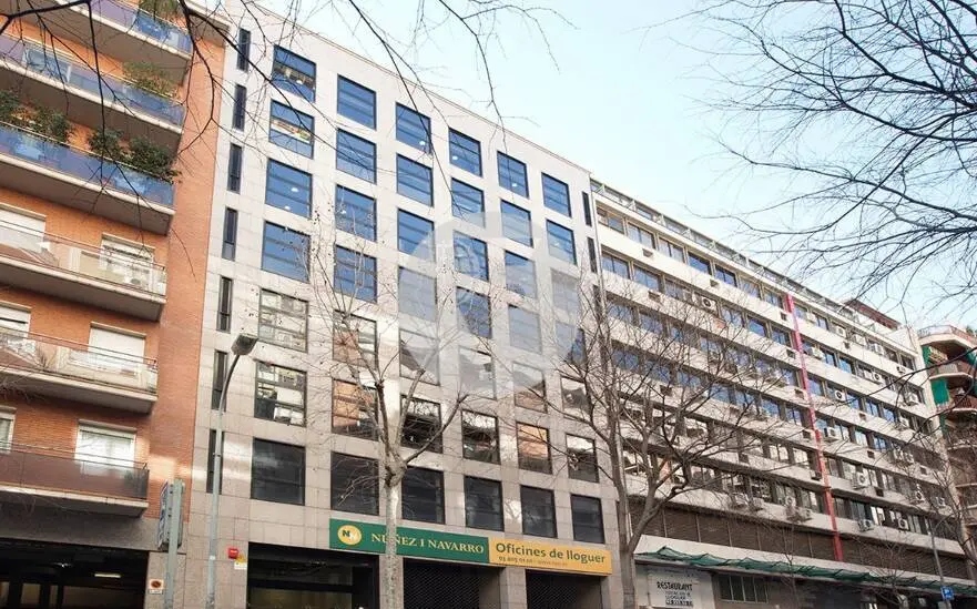 Commercial premises for rent near Plaza España, Barcelona. IE-205352 1