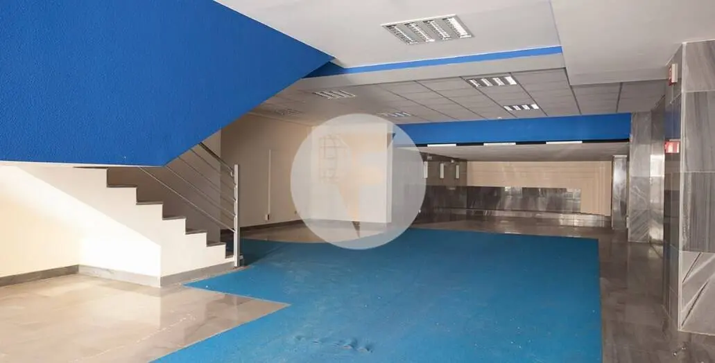 Commercial premises located in the Sant Martí district, in the Poblenou neighborhood. Barcelona. IE-205927 11