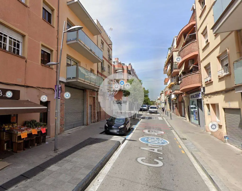 Commercial premises available in Viladecans. Barcelona. E-220128 1