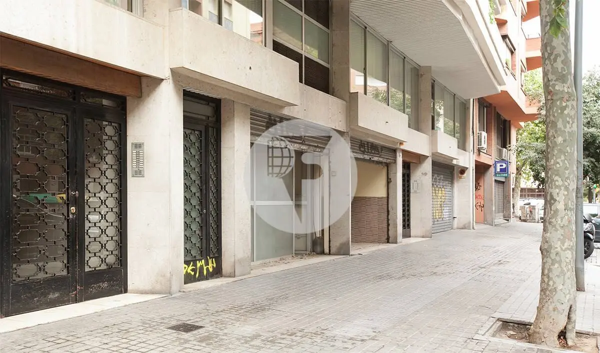 Local comercial situado en el distrito de Sant Martí, en el barrio del Parc i la Llacuna. Barcelona. IE-206099 1