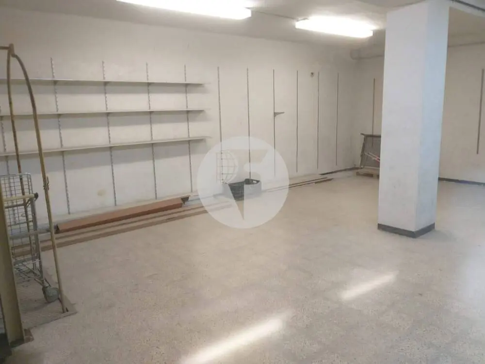 Corner commercial premises located in Granollers, Barcelona. IE-209733 12