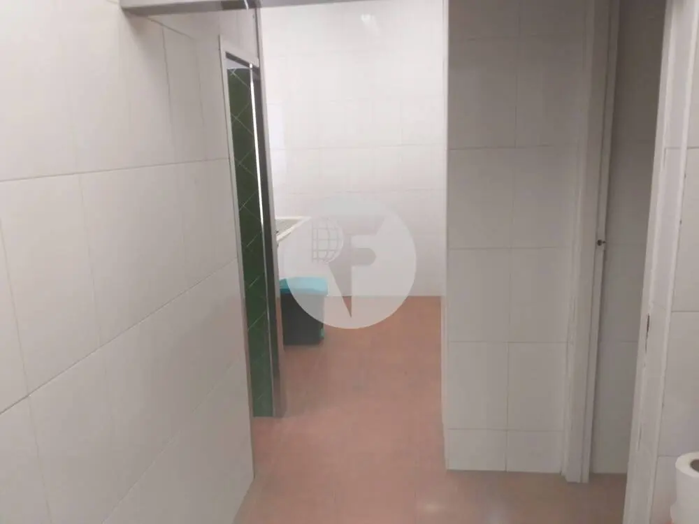 Corner commercial premises located in Granollers, Barcelona. IE-209733 3
