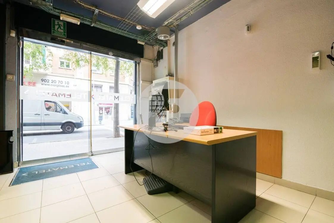 Commercial premises located on Calle Sardenya a few meters from Gran Vía de les Corts Catalanes. Barcelona. IE-221192 8