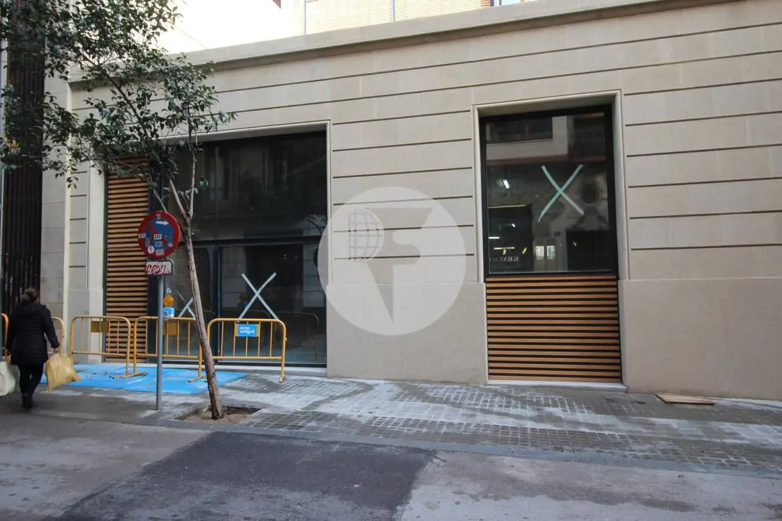 Local de obra nueva en alquiler en el distrito de Gràcia, en el barrio de Vila de Gràcia. Barcelona.IE-212013 3