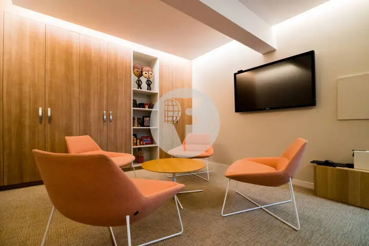 Local office implanted for rent a few meters from Paseo de Gracia. Barcelona. IE-223254 10