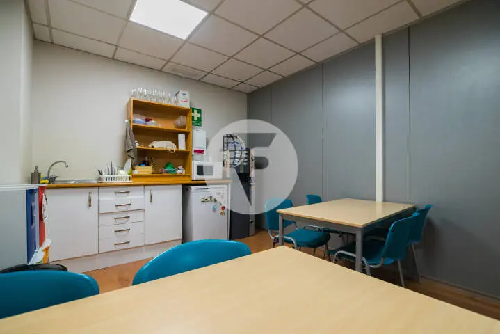Local office implanted for rent a few meters from Paseo de Gracia. Barcelona. IE-223254 28