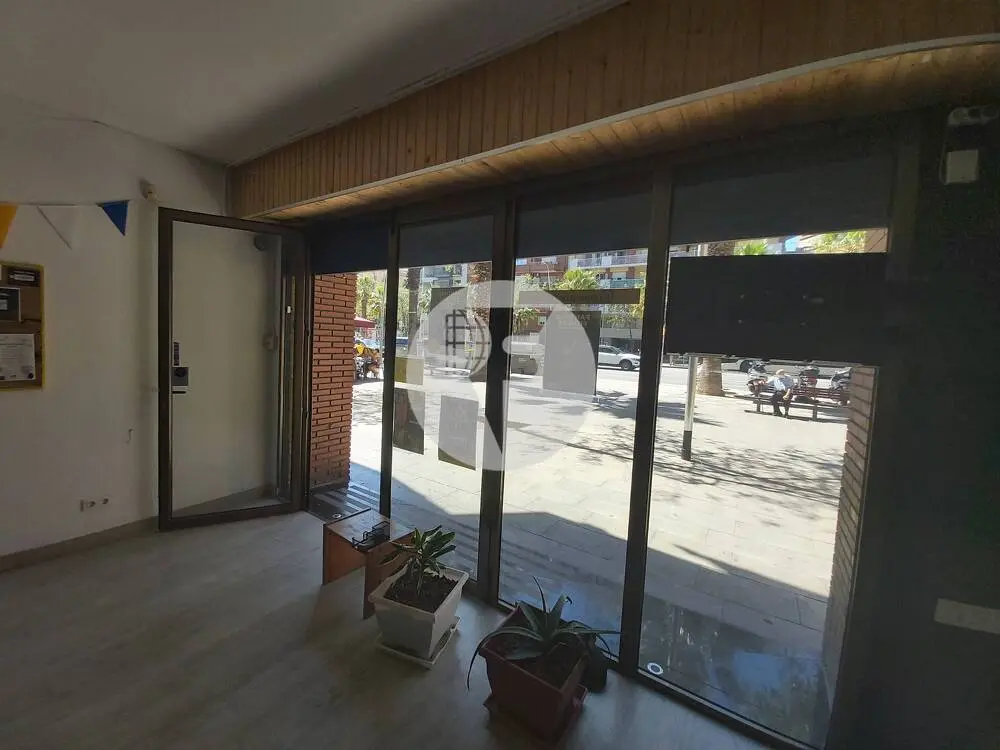 Commercial premises available on Marina street a few meters from Plaza de les Glories. Barcelona. IE-223439 2