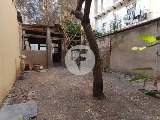 Local comercial con jardín privado de 75 m² en Provença, Eixample