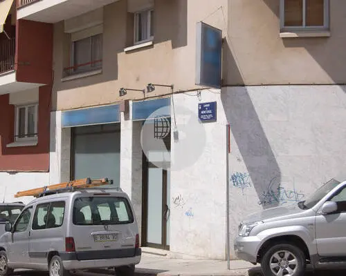 Local comercial en venta en Terrassa, listo para iniciar actividad – 85 m² por 87.000 €