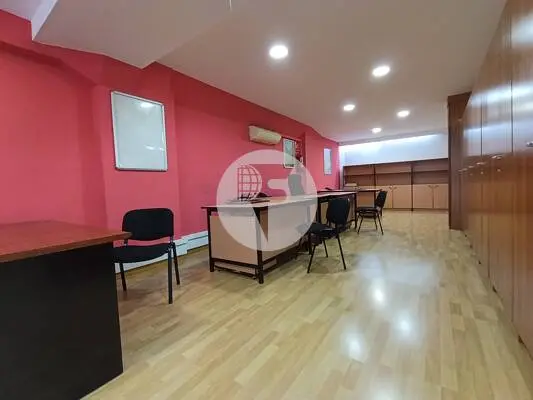 Local en venta de 125 m² junto a Rambla de Brasil con opción de cambio de uso