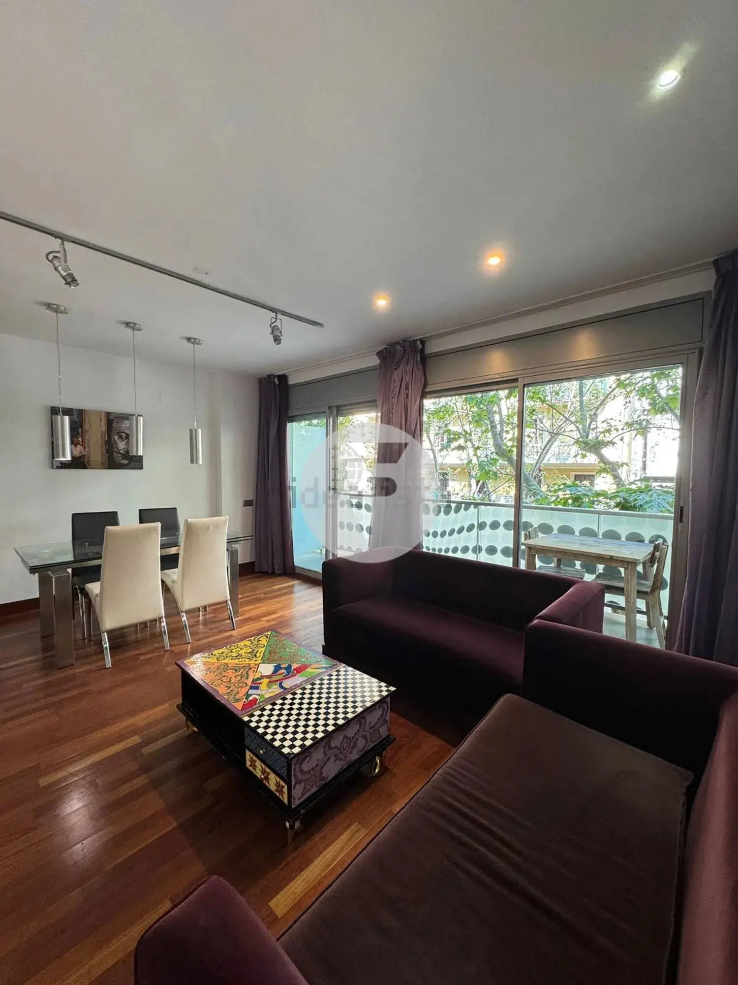Piso de 3 habitaciones con balcón en el Eixample - imagen 7