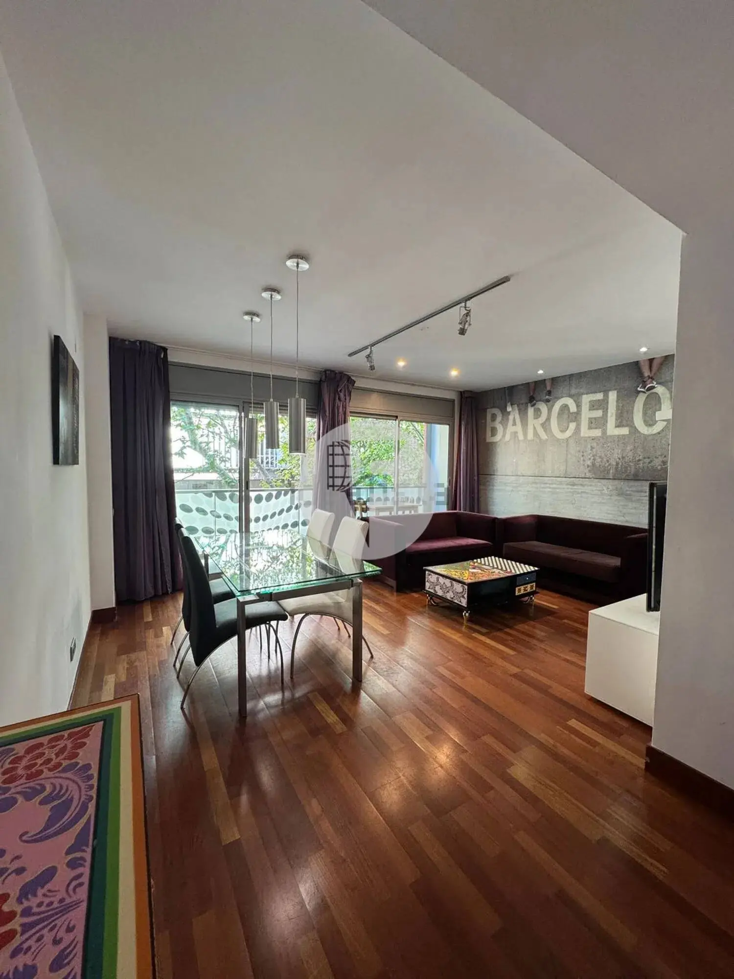 Piso de 3 habitaciones con balcón en el Eixample - imagen 5