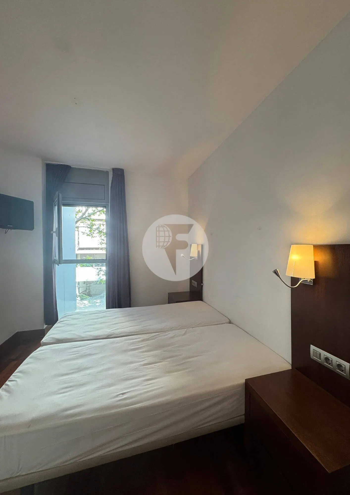 Piso de 3 habitaciones con balcón en el Eixample - imagen 18