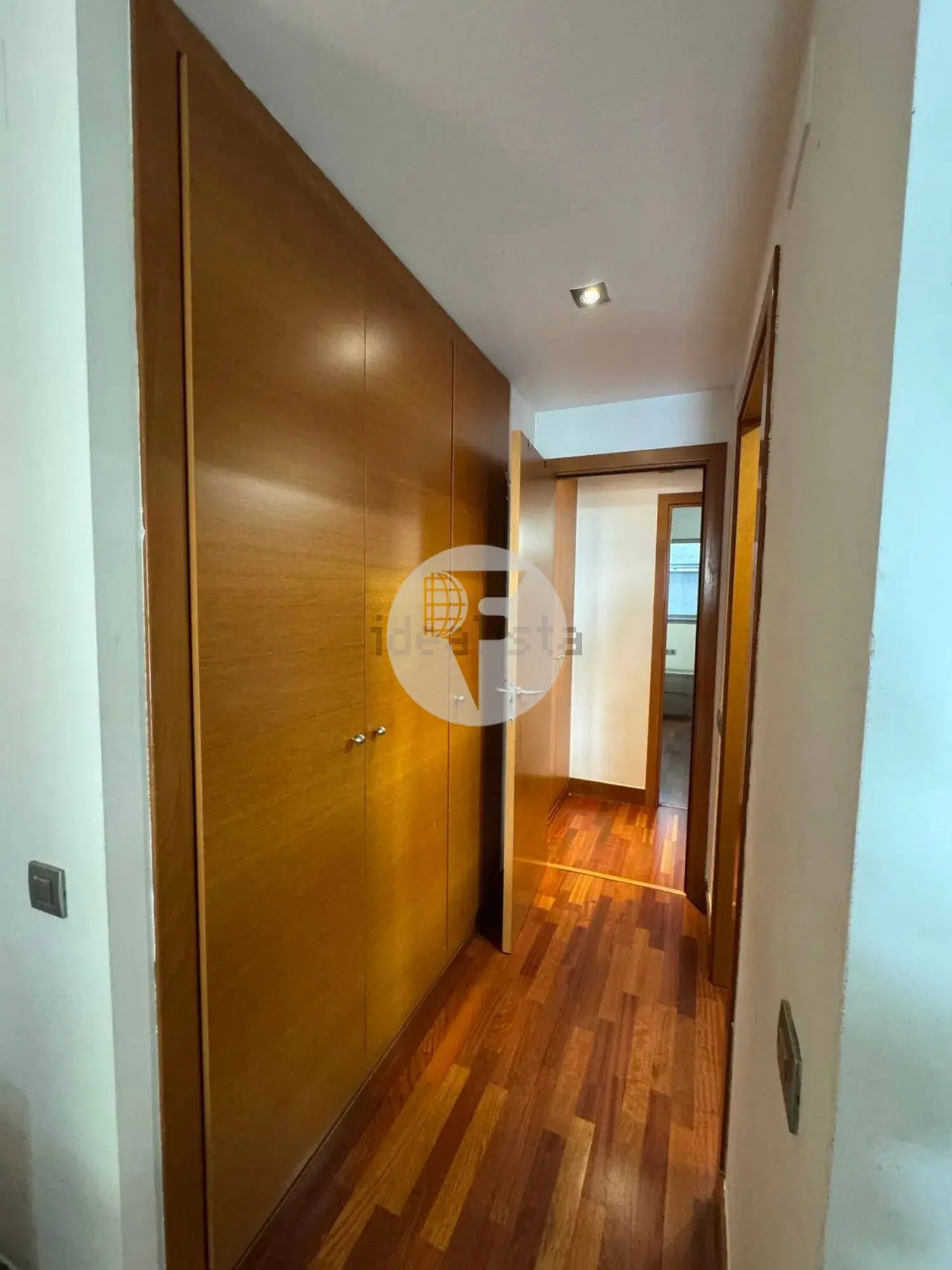 Piso de 3 habitaciones con balcón en el Eixample - imagen 18