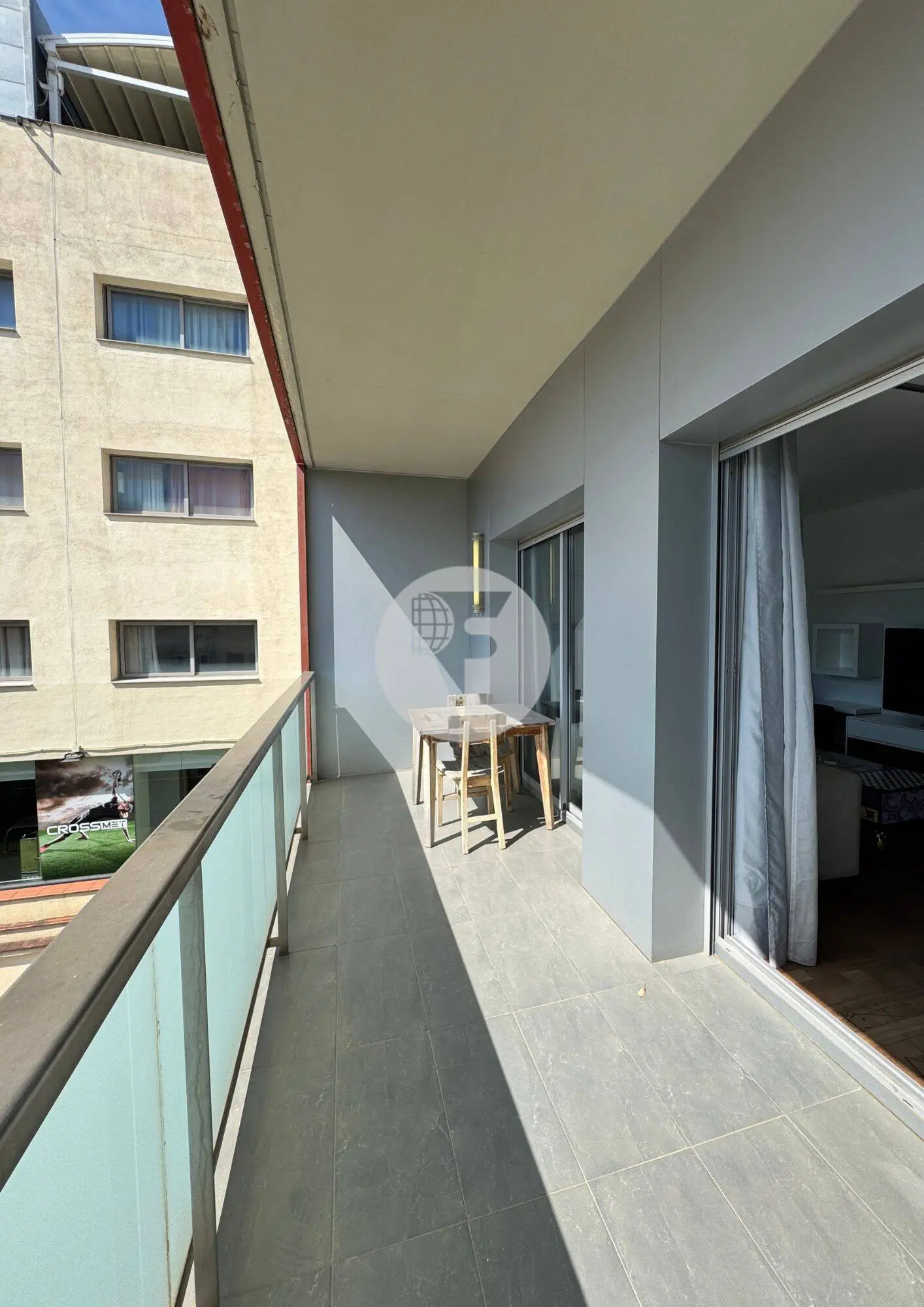 Piso de 3 habitaciones con balcón en el Eixample - imagen 6
