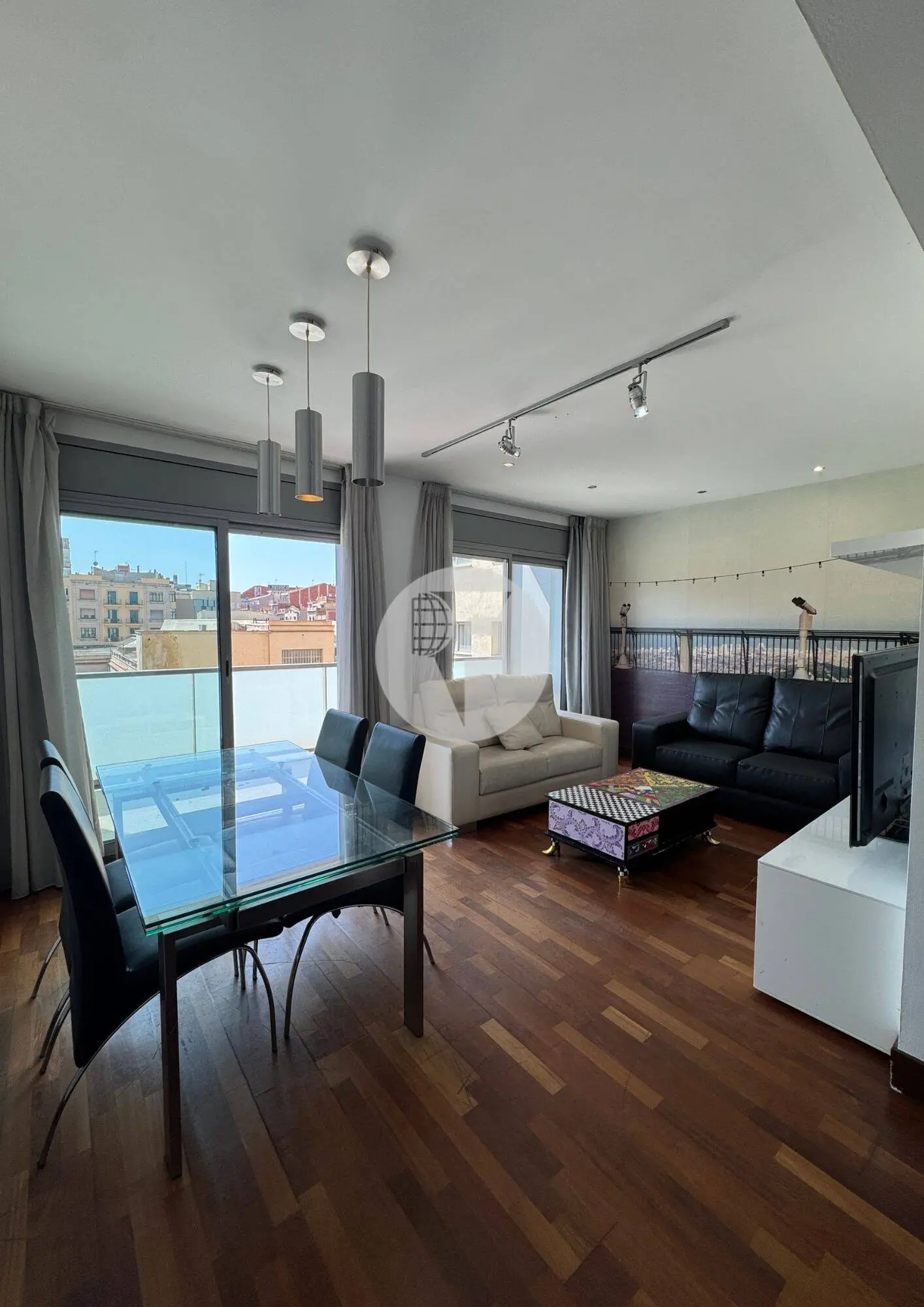 Piso de 3 habitaciones con balcón en el Eixample - imagen 7
