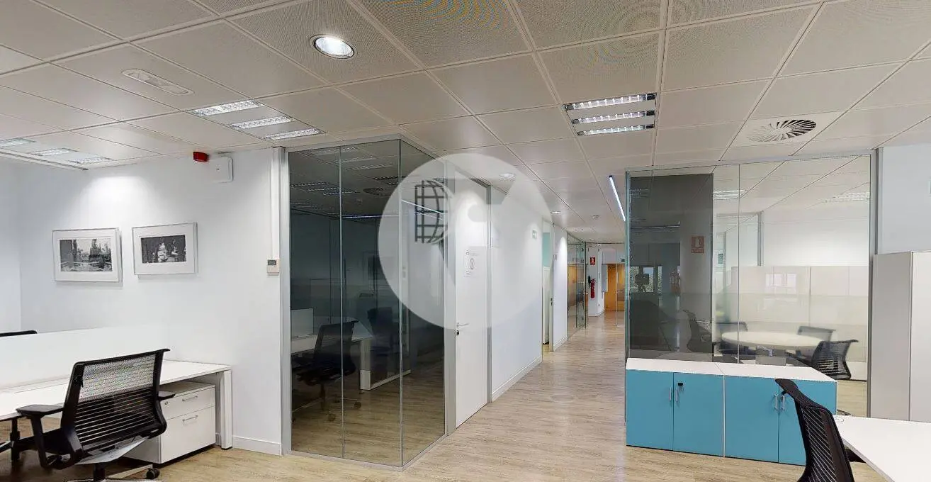 Oficina alquiler Madrid. Calle Santa Leonor – Distrito Madbit. - imagen 3