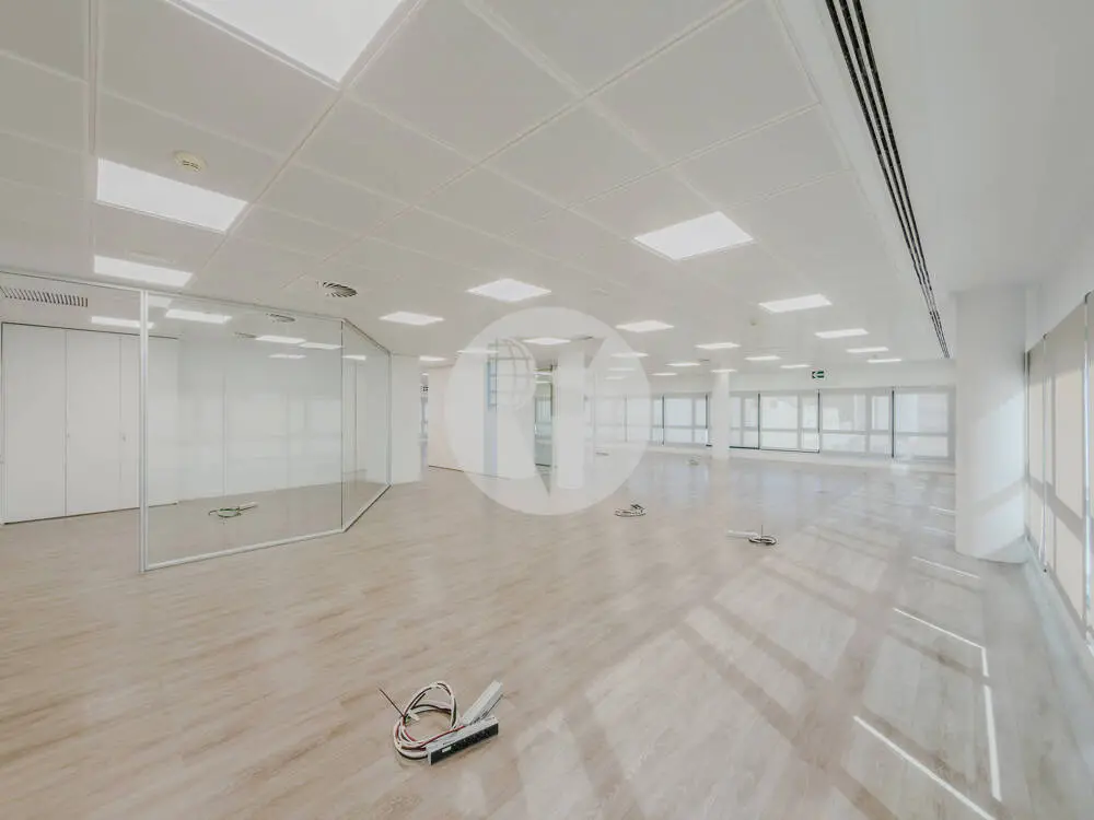 Oficina alquiler Madrid. Calle Santa Leonor – Distrito Madbit. - imagen 18
