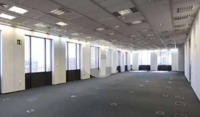 Oficina amplia en alquiler en la calle Caleruega en Pinar de Chamartín, Madrid. - imagen 7